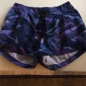 Lululemon shorts 10